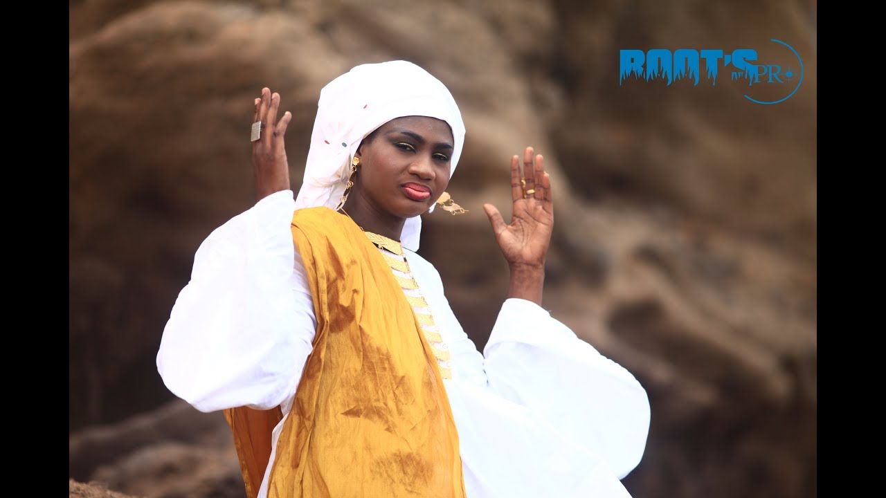 Sokhna Khoure Sow  La Voix d'or - Clip  Mouhamed Moustapha taha