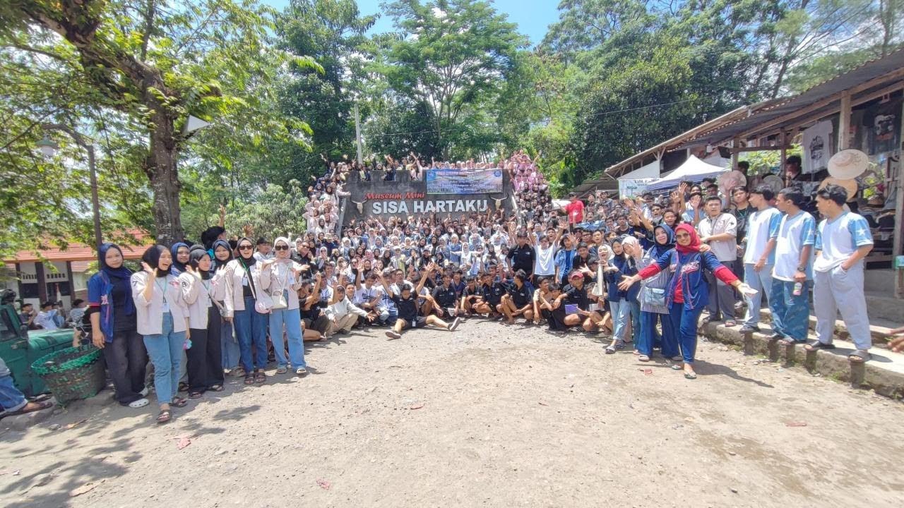 STUDY KAMPUS SMAN 3 TASIKMALAYA KE UNIVERSITAS GAJAH MADA YOGYAKARTA
