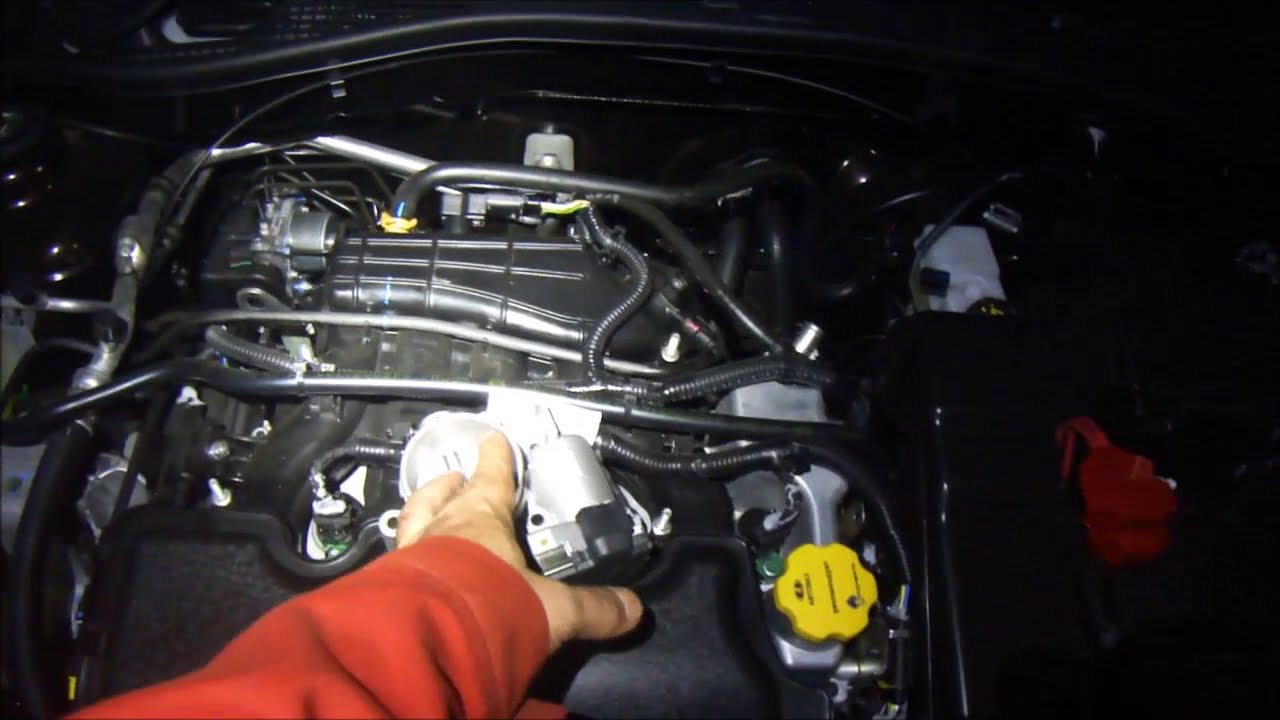 Ларгус Кросс. Дык-дык-дык ушёл! Просто увеличил тягу, мощность двигателя на малых оборотах