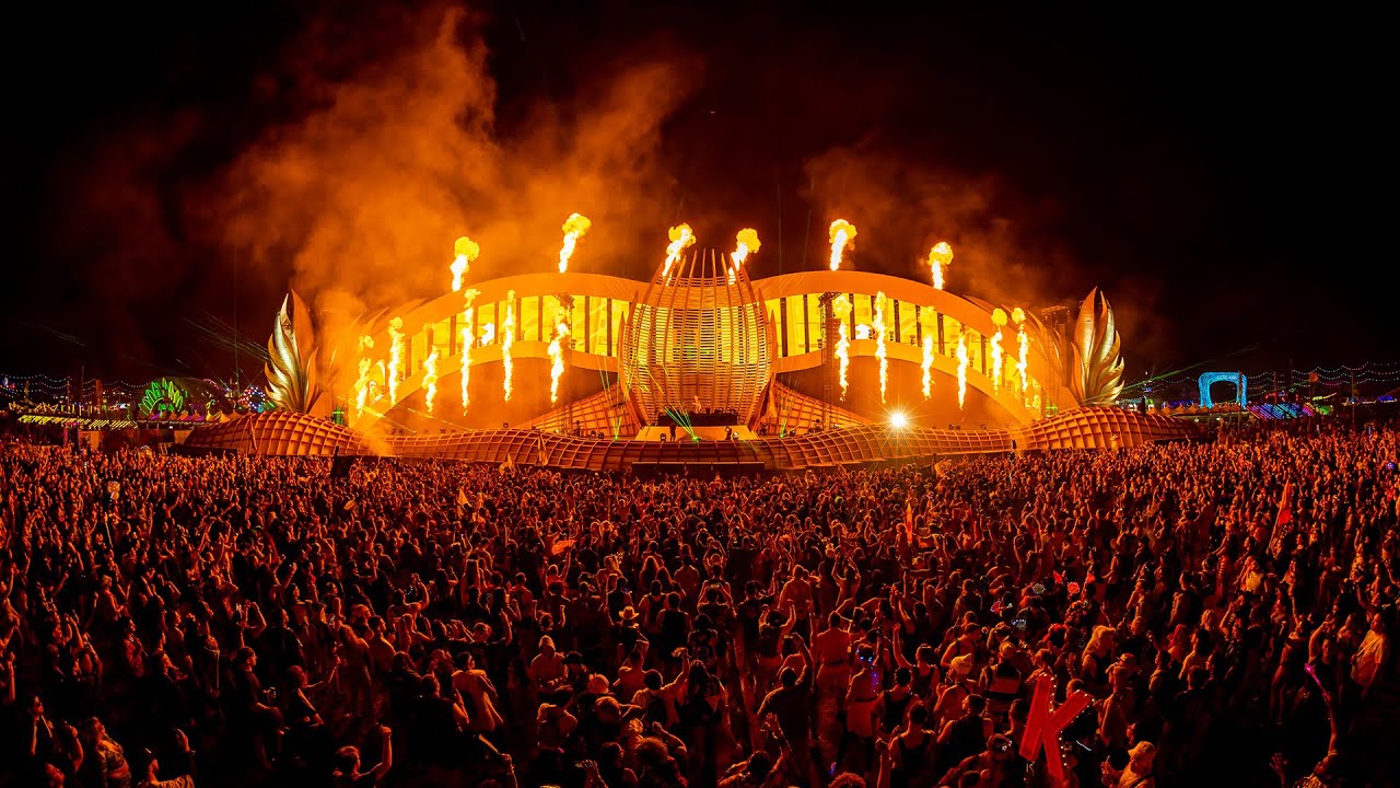 EDC Las Vegas 2022 - cosmicMEADOW Mix