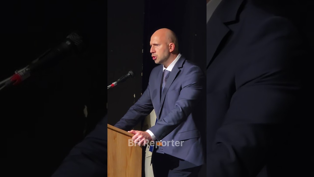 Premijera dokumentarca &ldquo;Kapetan Hajro &ndash; heroj otpisanih teritorija&rdquo; održana u Tuzli