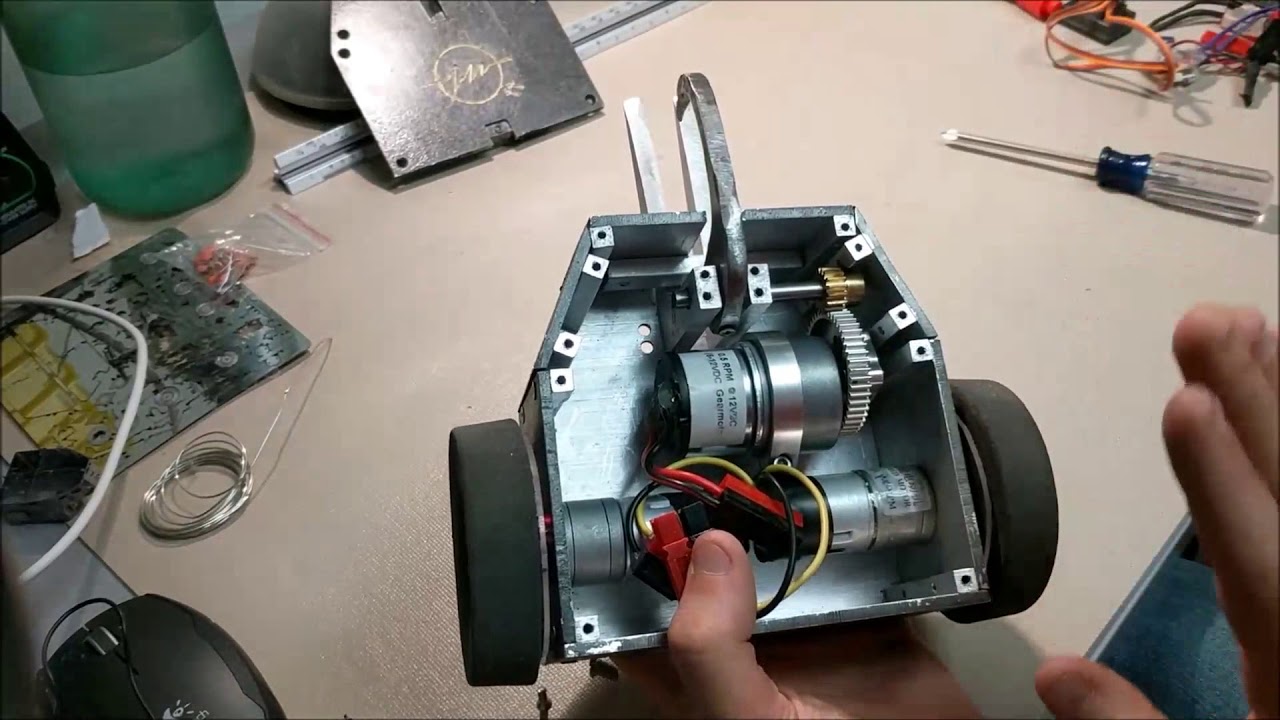 Internal Tour of Cpt. Hook Beetle Weight Battlebot
