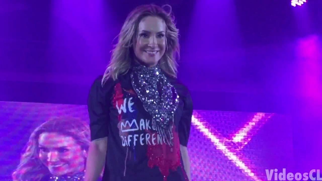 Claudia Leitte - Músicas antigas de axé - Ensaio do Bloco Largadinho em Recife (16/09/2016)
