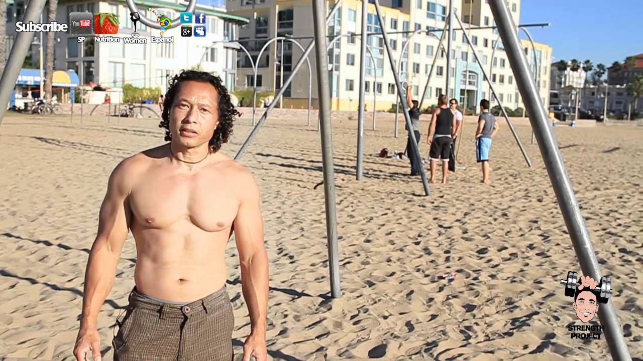 Learn How to do a Muscle Up on the Rings- Muscle Up Tutorial