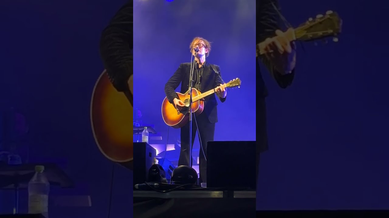 Pulp - Bar Italia (live @ Medimex)