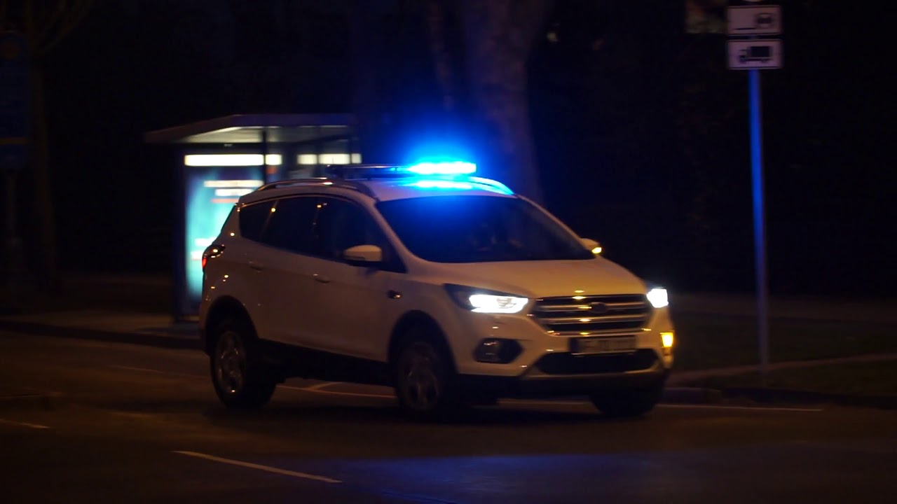 [Neufahrzeug!] Alarmfahrt vom neuen KdoW des Organisatorischen Leiter Rettungsdienst in Wolfenb&uuml;ttel