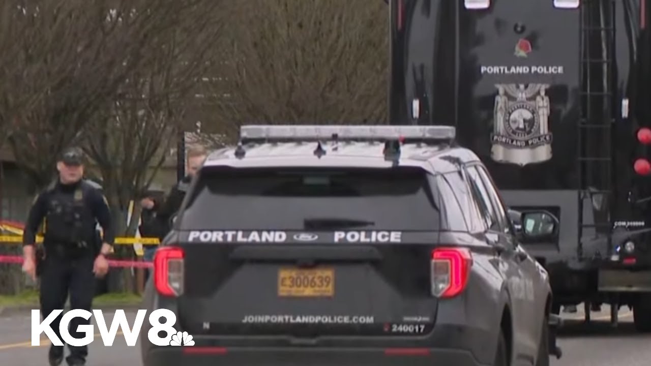 Man hospitalized with life-threatening injuries after shooting in Northeast Portland