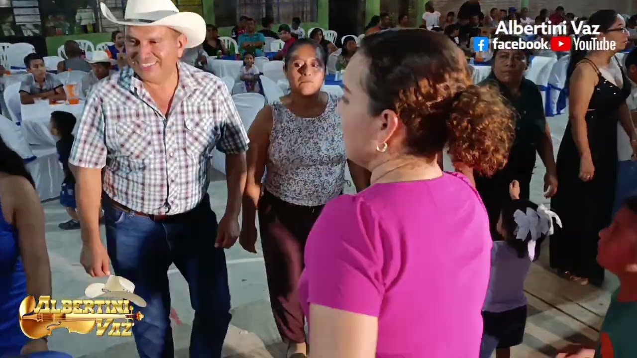 TRIO HERMANOS SOLÍS: y puros zapateaditos en Chapultepec Espinal Ver. XV años Odalys 
