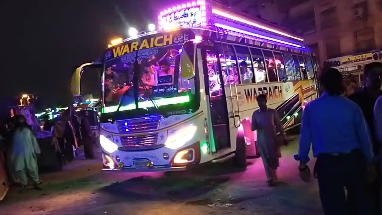 Karachi Punjab Adda bus stop baba pahlwam