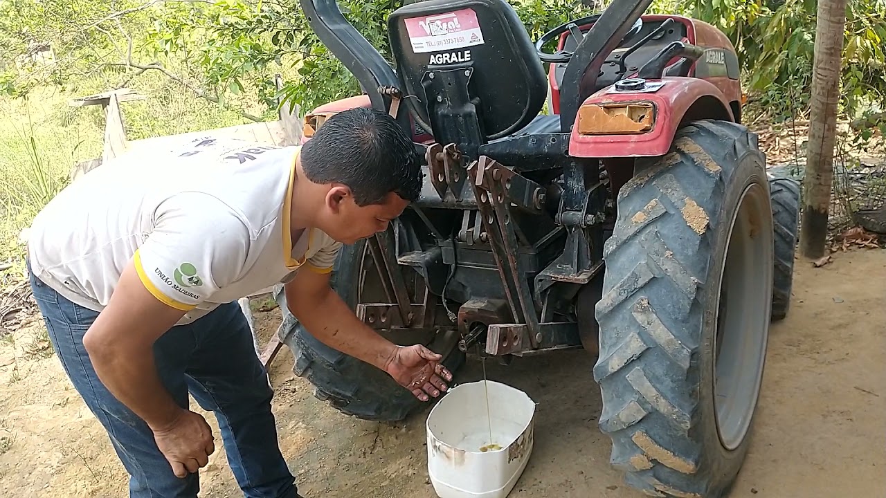 como trocar o retentor da tomada de força do trator Agrale 4.100 🚜