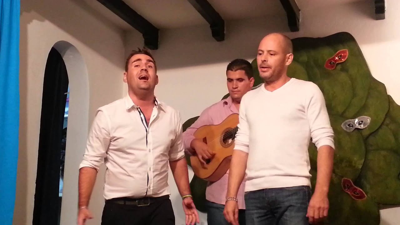 Padilla y Juan Acedo - Pedacitos de ti