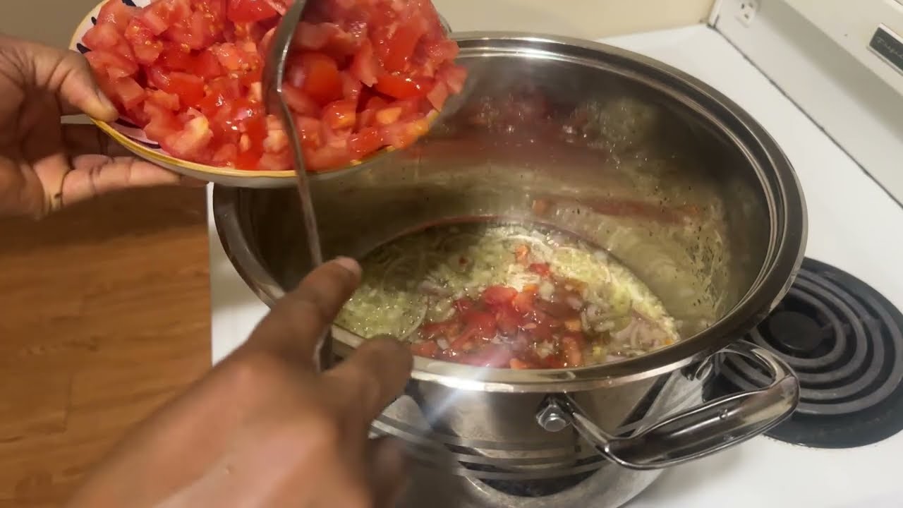 How to make Yummy cabbage stew /sauce .. from scratch/ life in Canada 🇨🇦