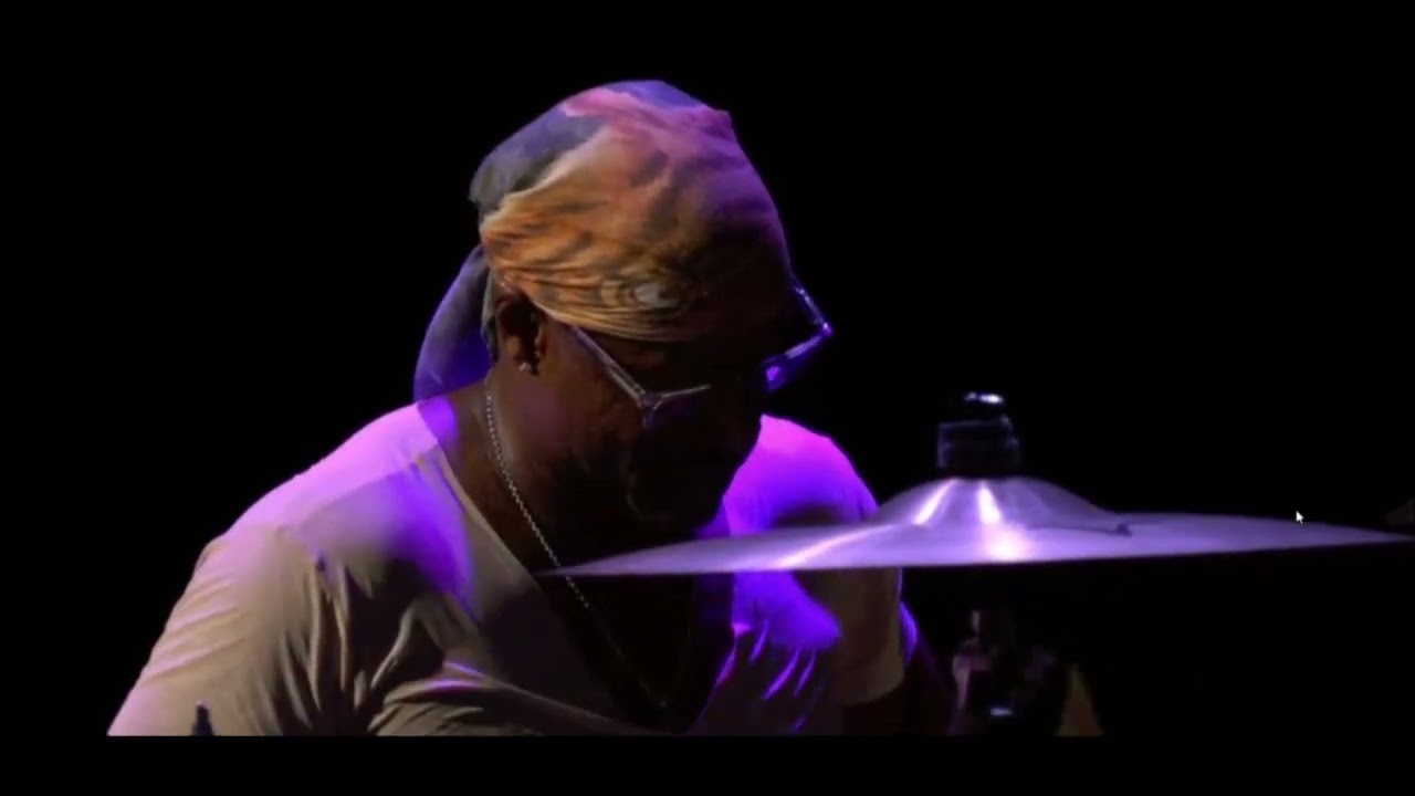 Fantastic drum solo by Sonny Emory - Live in Europe 2023