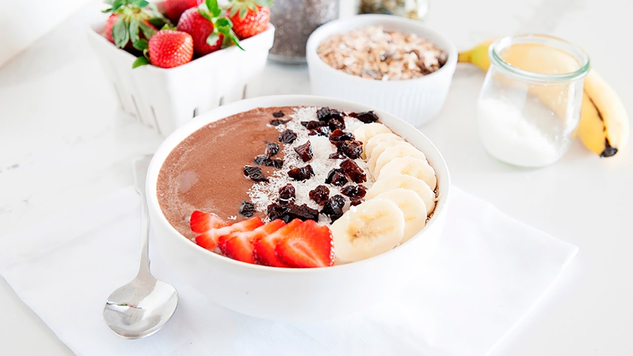 High Fiber and Protein Chocolate Smoothie Bowl