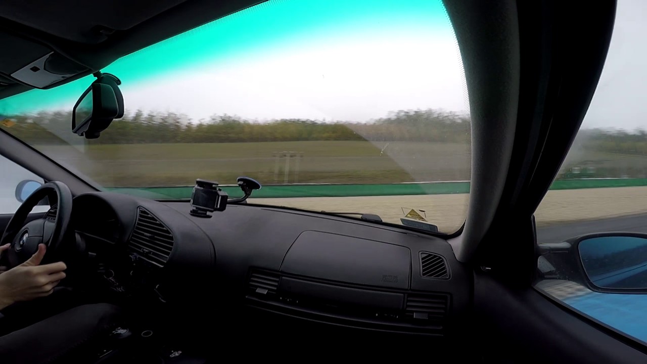 AUTOMOTODROM BRNO 2016 BMW M3 E36