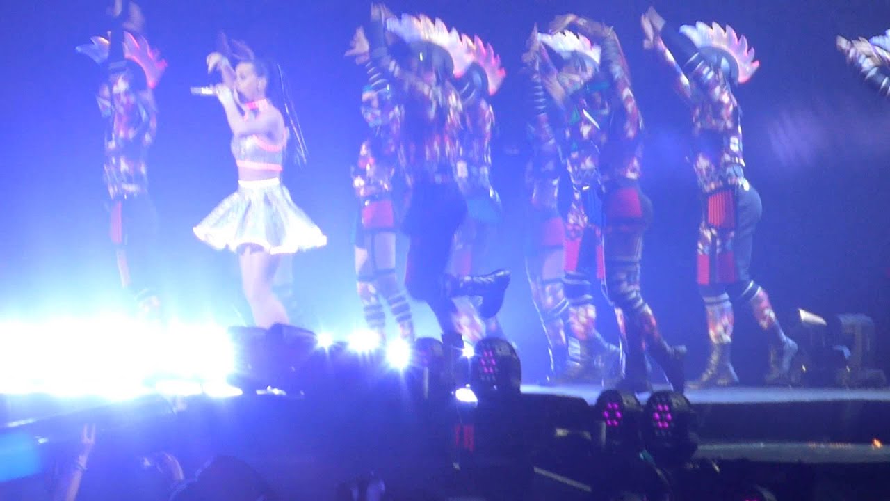 Katy Perry - Roar (Live Capital FM Arena, Nottingham 2014)