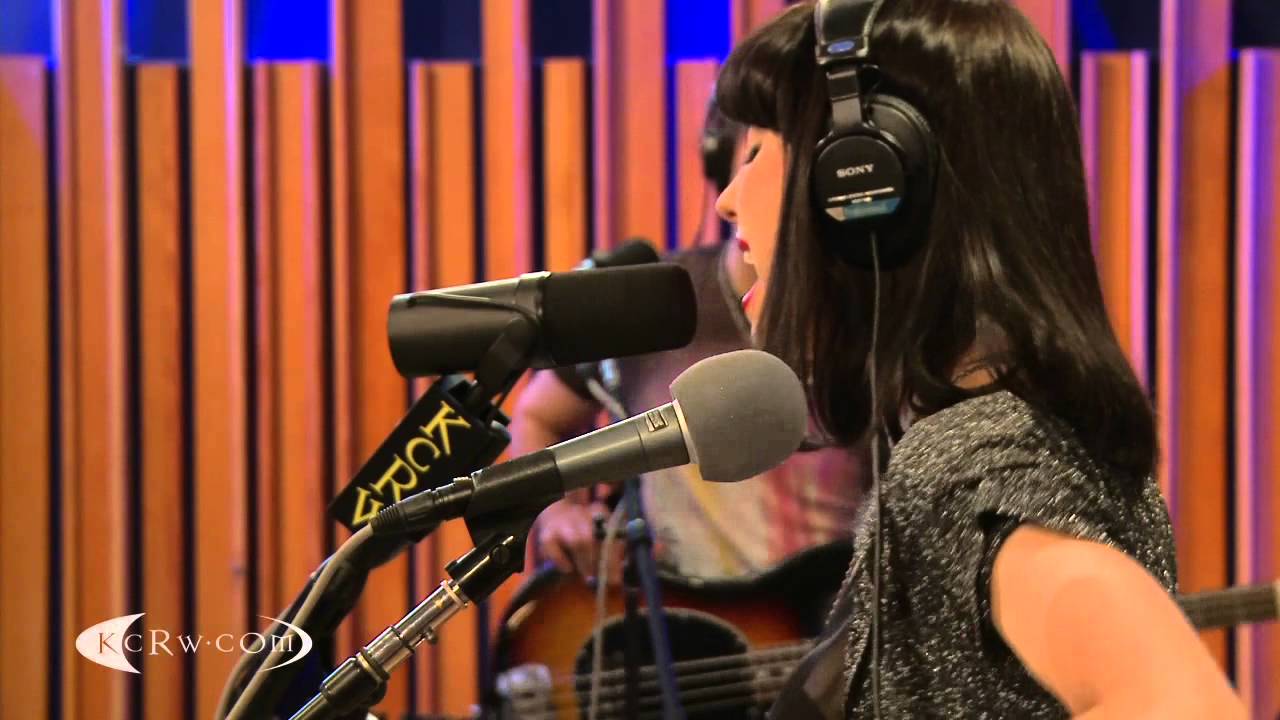 Kimbra performing 