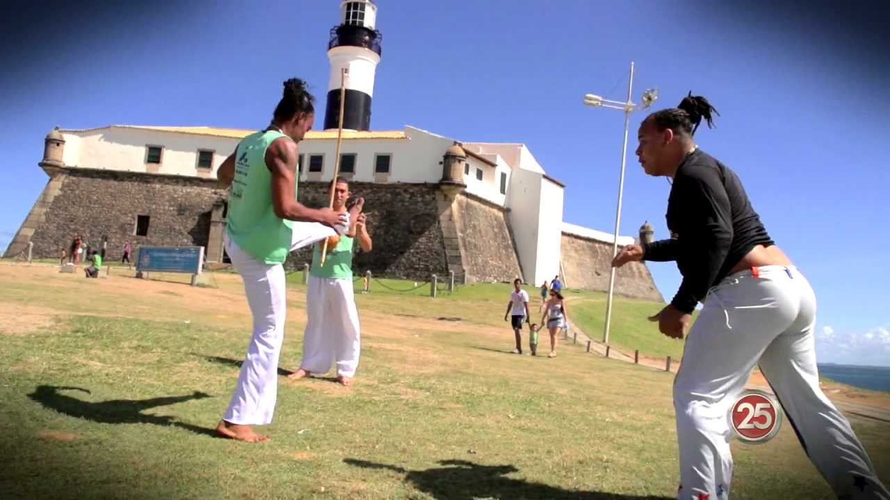 Grito de capoeira para defender Salvador | A HORA &Eacute; ESSA