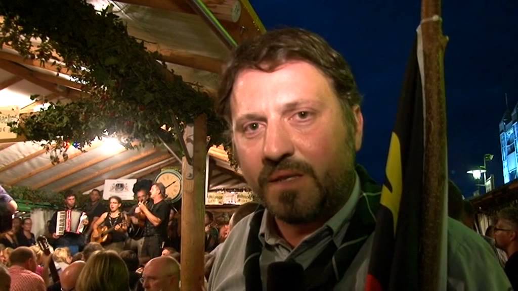 Pfadfinder singen auf dem Wurstmarkt 2014 - Teil 1 von 3