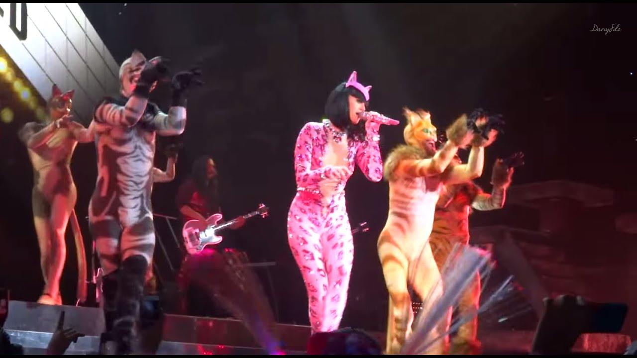 Hot N Cold / International smile - Katy Perry - Monterrey 14-10-2014 The Prismatic World Tour