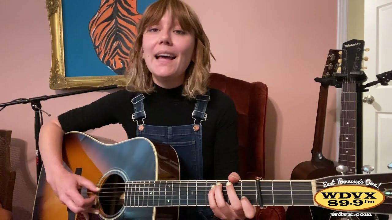 WDVX Live From Home presents Molly Tuttle (05/21/2021)