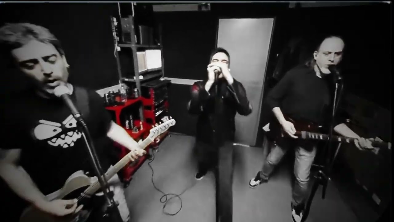 Contra la pared - Cover de Barricada