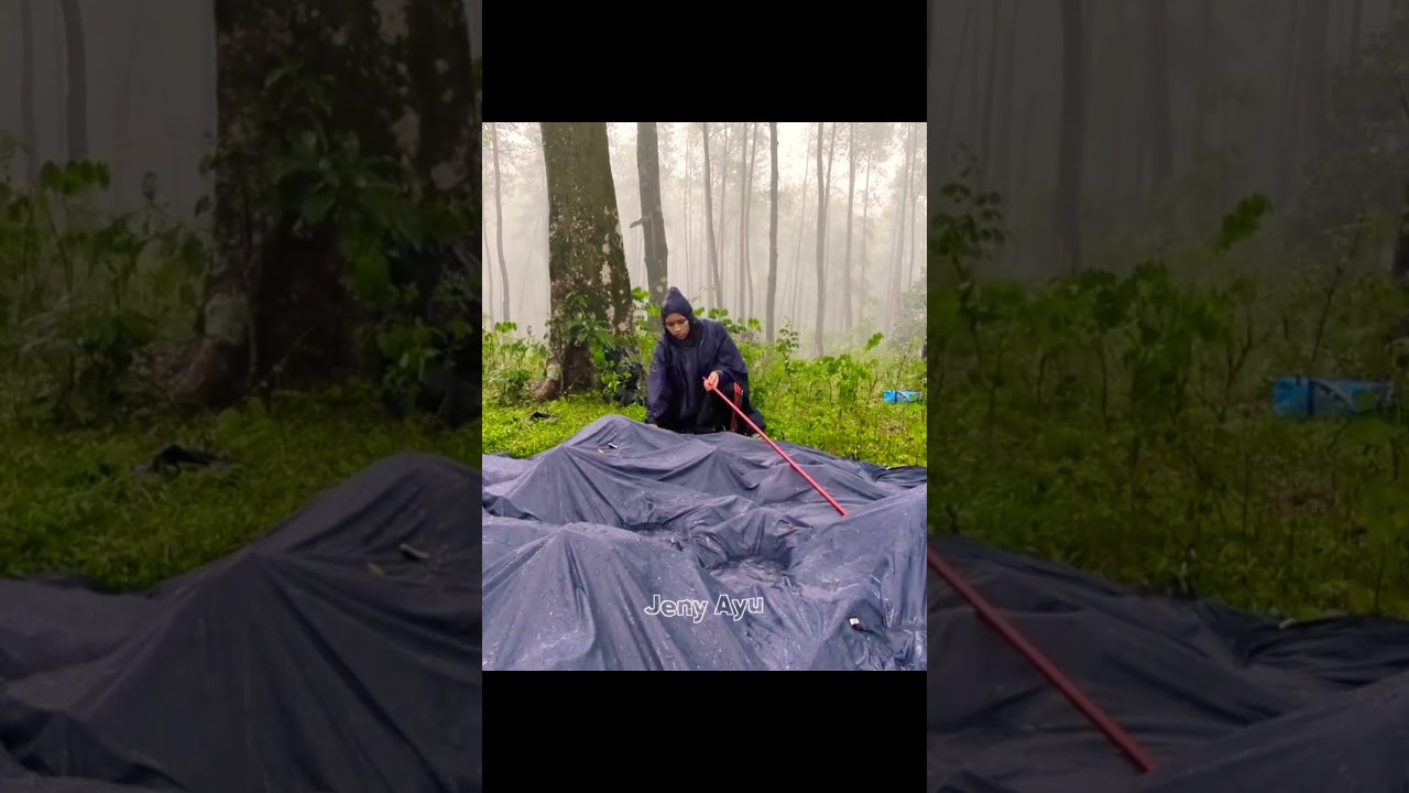 SOLO CAMPING - BUILDING A TENT DURING HEAVY RAIN #heavyrain #camping #solocampingintherain #shorts