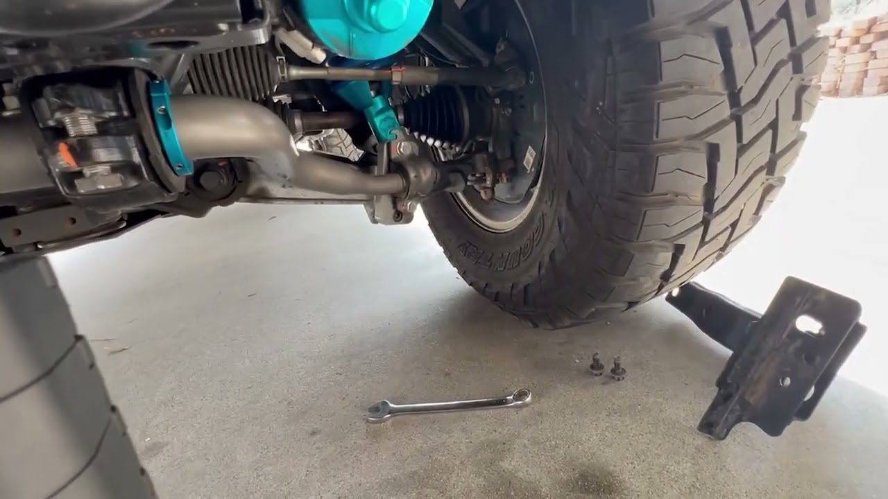Install Video - KDSS Front Sway Bar Inside clamps install