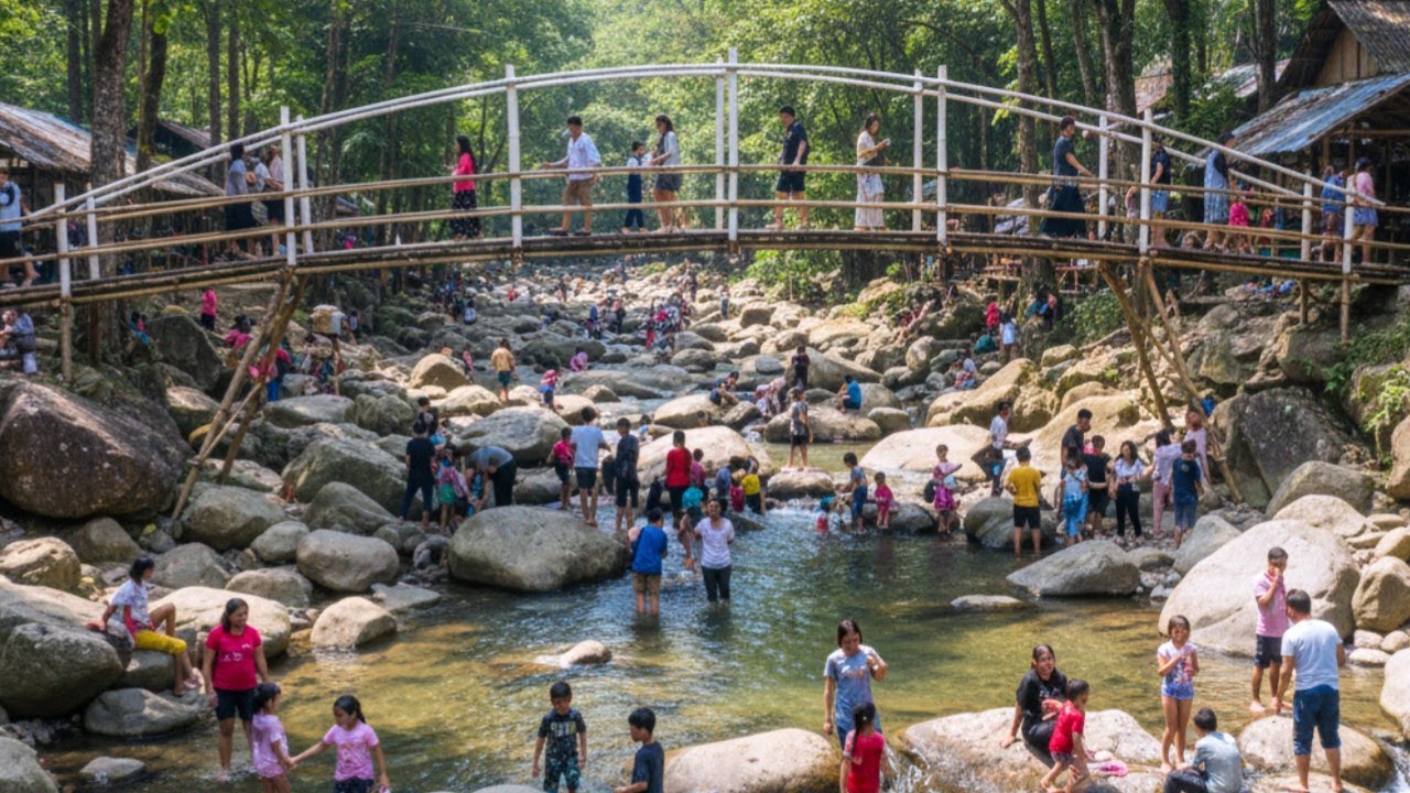 Membludak...!! Warga Serbu Sungai Cihonje di Tengah Alam Indah Sumedang