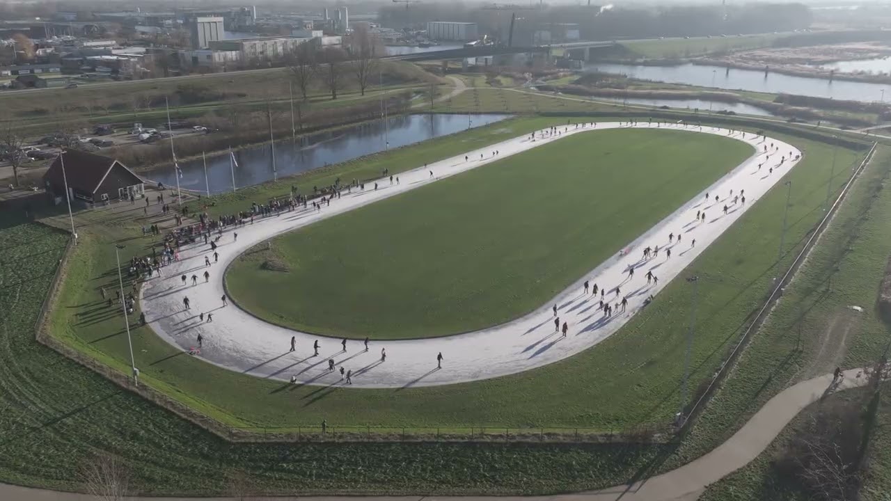 Ijsbaan Burgum 26 december 2025 schaatsen