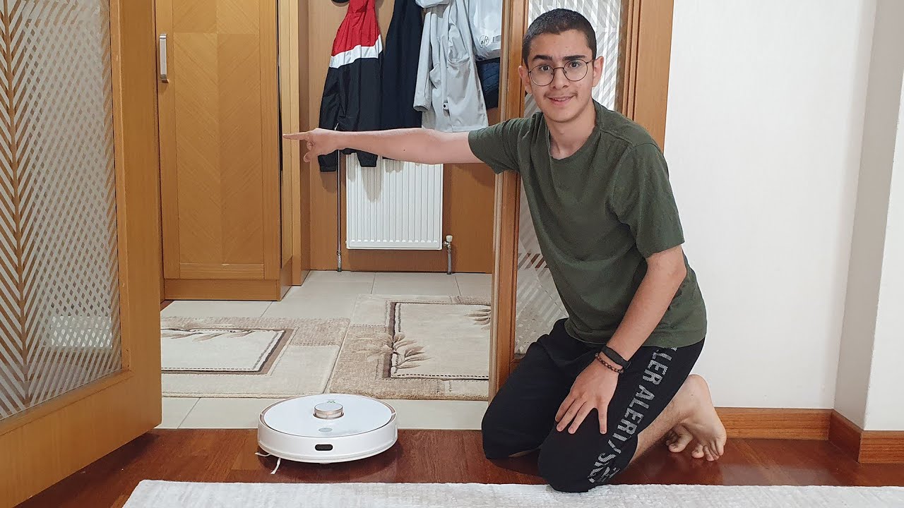 BUĞRA ROBOT SÜPÜRGEYE TALİMATLAR VERİYOR!!