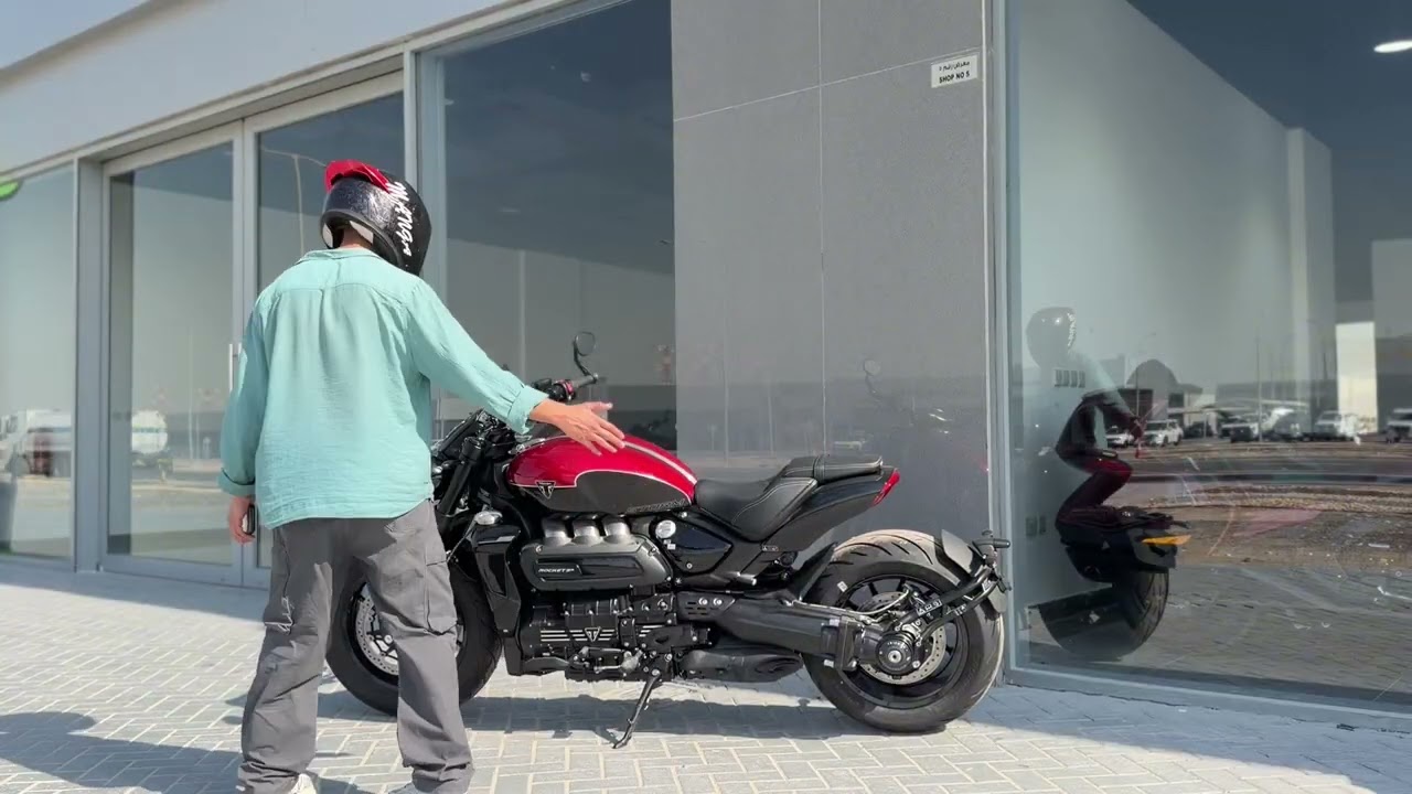 عملت فيديو ب triumph rocket 3 R storm.