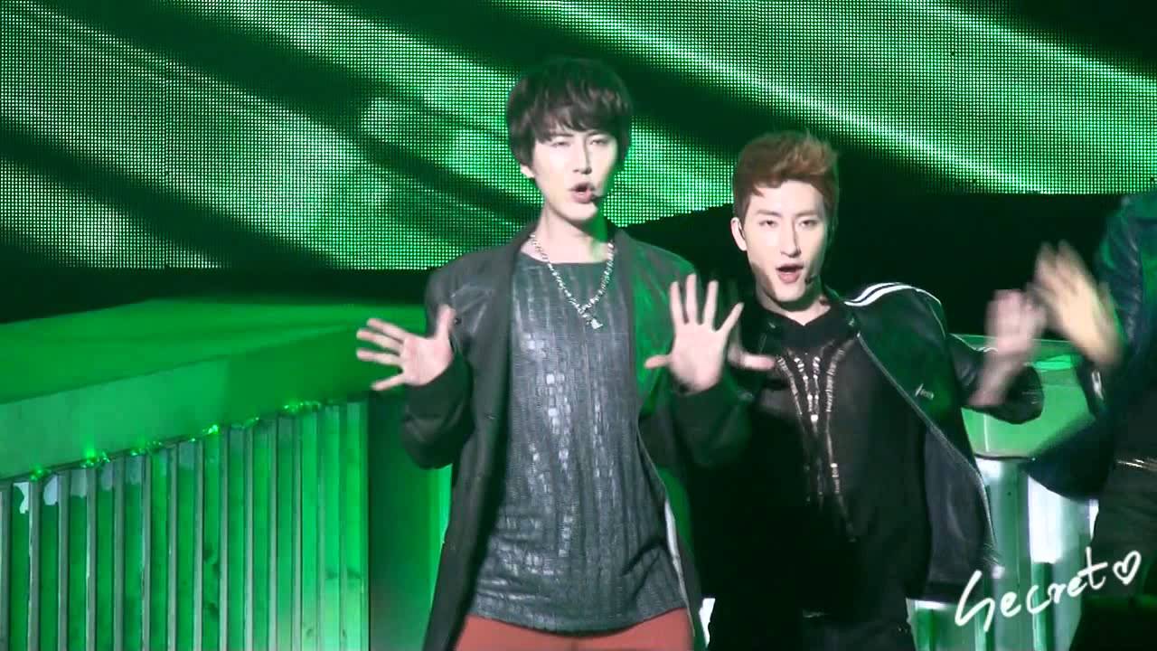 130224 Super Junior M Fan Party in Chengdu - Go (KYUHYUN)