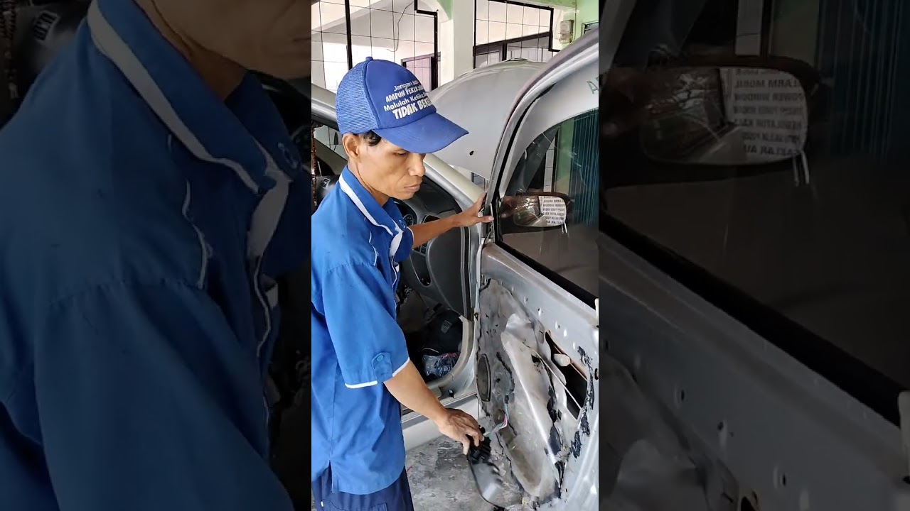 Ganti Karet Kaca Pintu Depan Avanza.