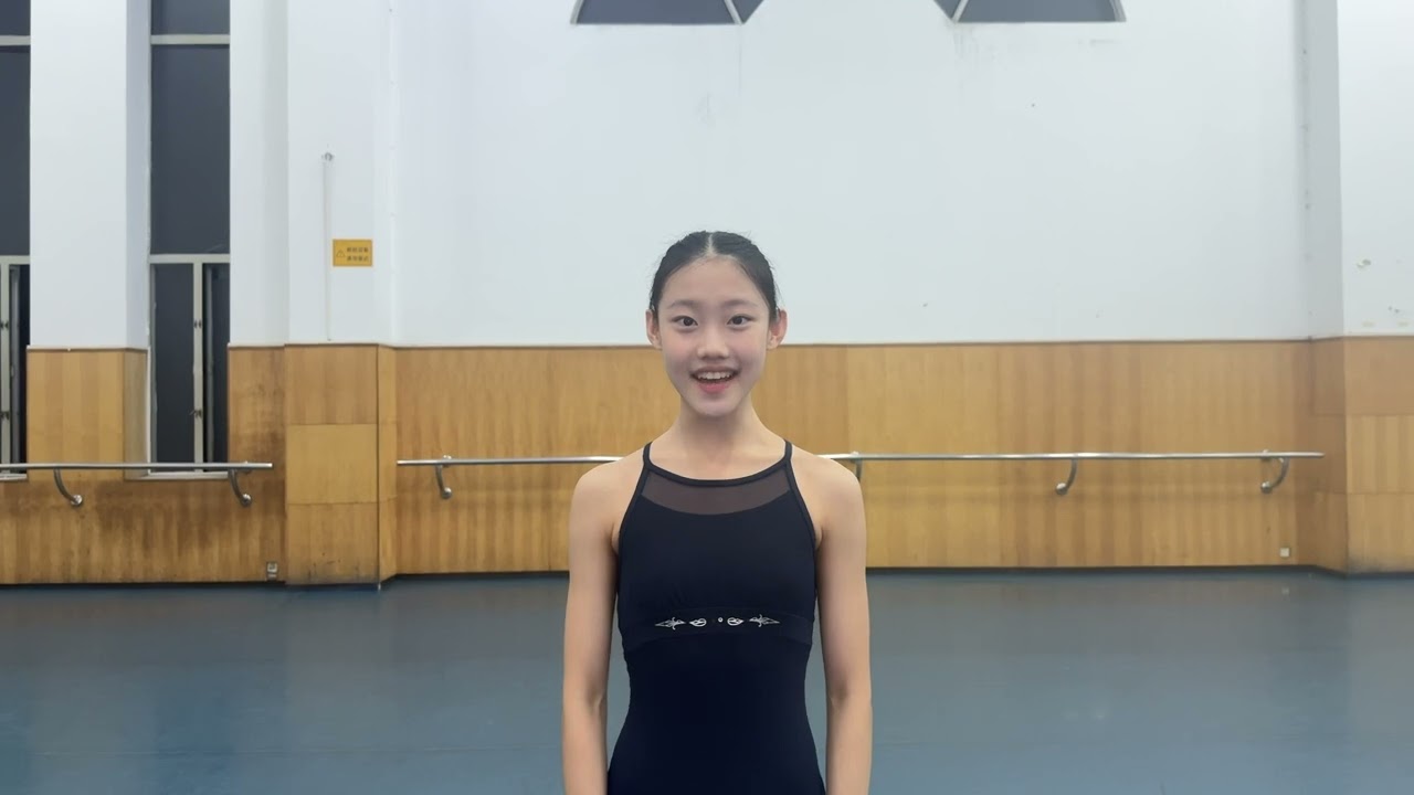 HE Luxi - China - 18 years