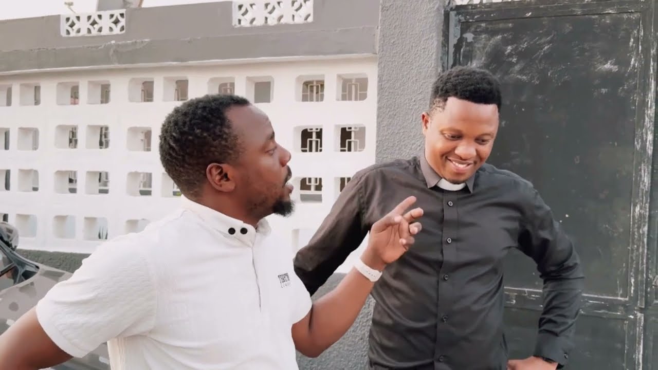 UKISEMA CHA NINI MTUMISHI ANAKULA|Mtumishi Obama na Madirisha