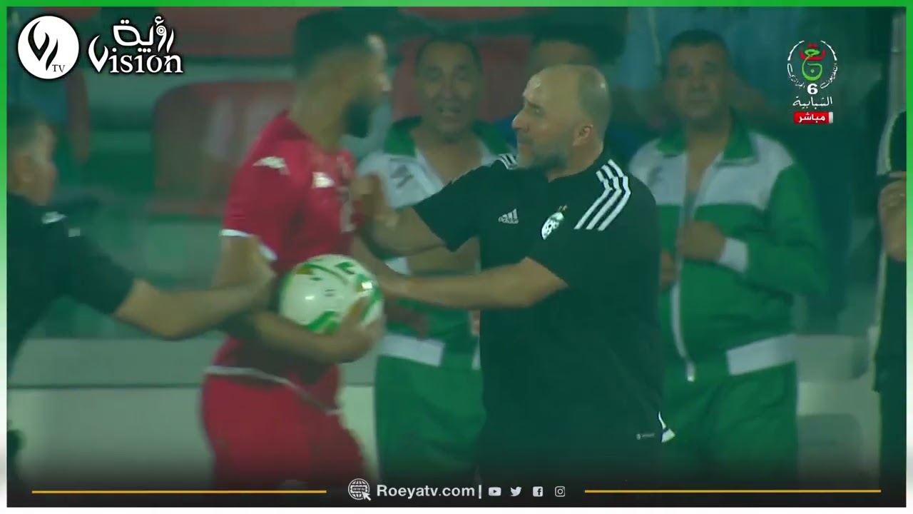شاهد.. لقطة اشتباك المدرب جمال بلماضي مع لاعب منتخب تونس العبدي