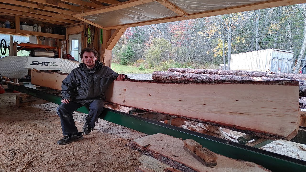 Sciage de Slabs de Pin Rouge