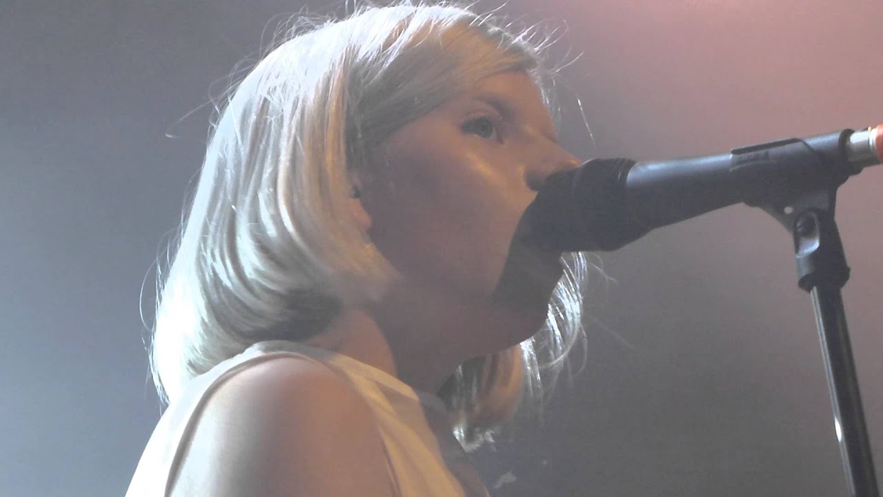 Aurora - Live Paris 2015
