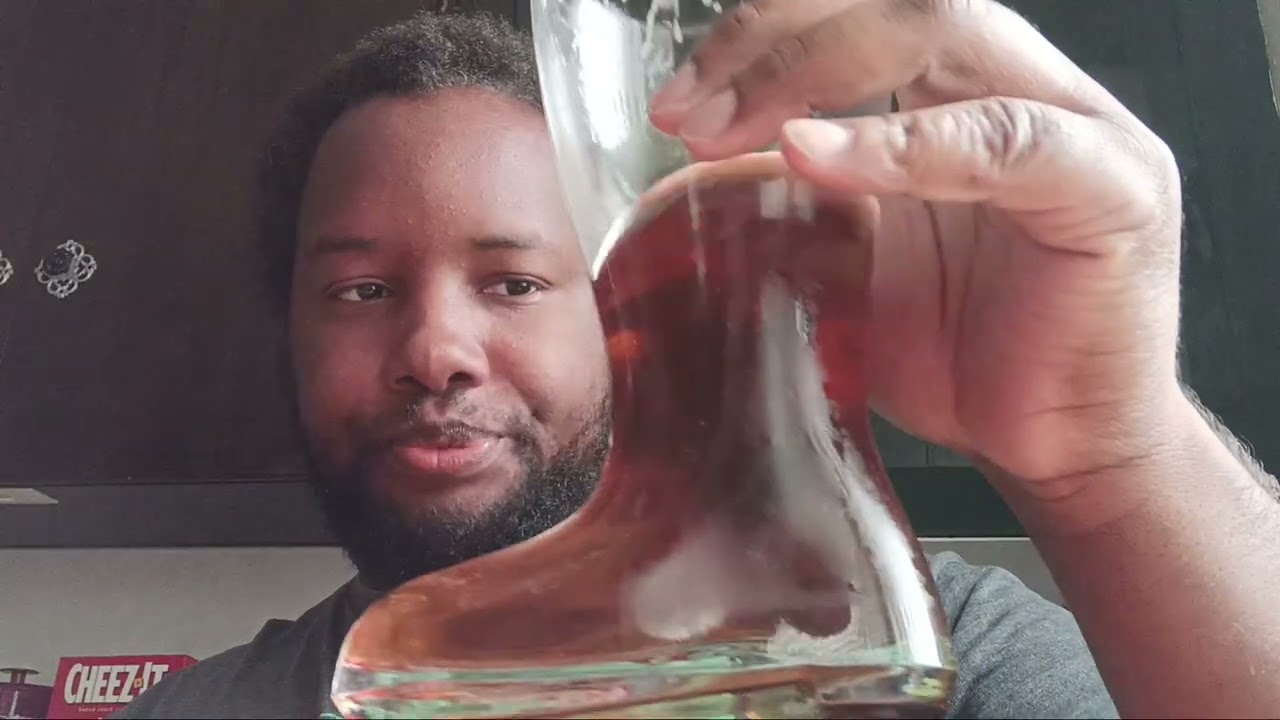 Brisk iced tea (lemon) chug