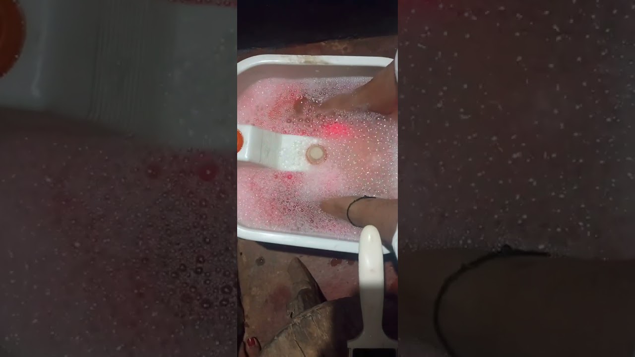 ಮನೇಲಿ ಪೆಡಿಕ್ಯೂರ್ ಮಾಡಿ ಕೊಳ್ಳುವ ವಿಧಾನ ವಿಡಿಯೋ ಇಷ್ಟ ಆದ್ರೆ ಲೈಕ್ ಅಂಡ್ ಸಬ್ಸ್ಕ್ರೈಬ್ ಮಾಡಿಕೊಳ್ಳಿ 