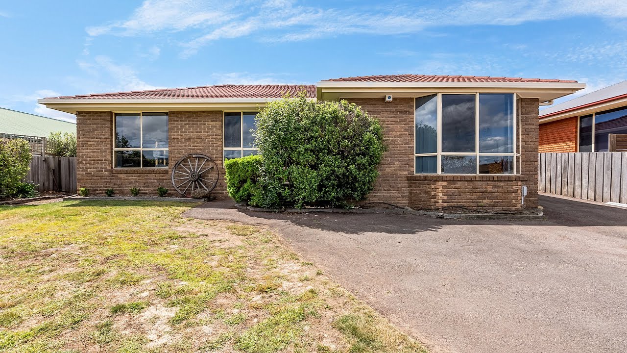 9 Martyn Place, Brighton | Team Waldhoff | Area Specialist