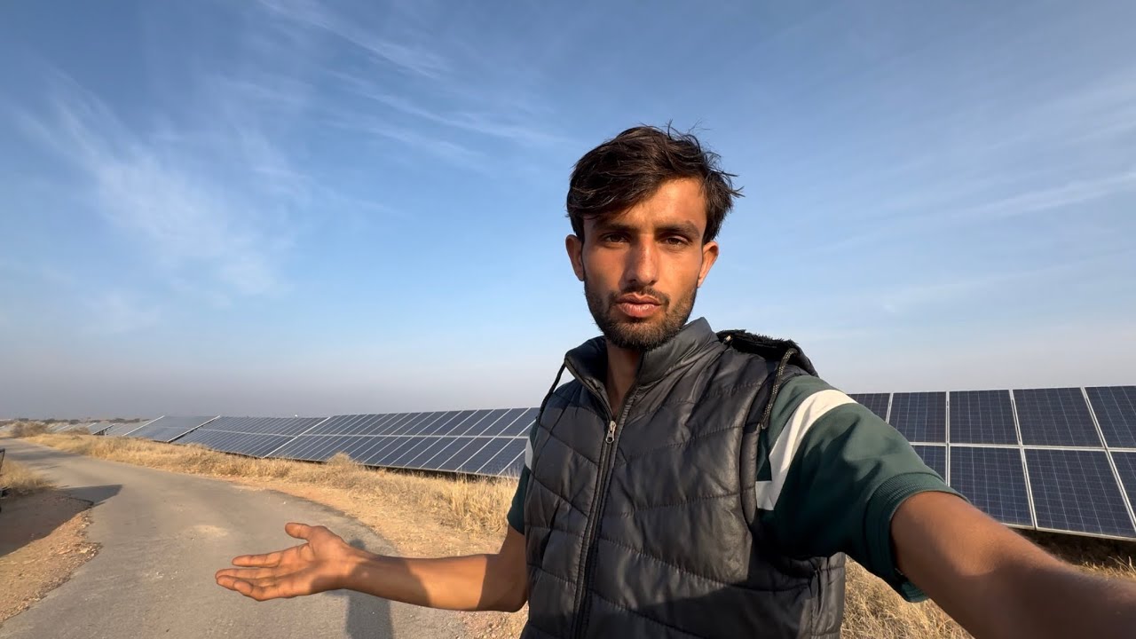 Mere peeche itne saare solar panels ☀️⚡