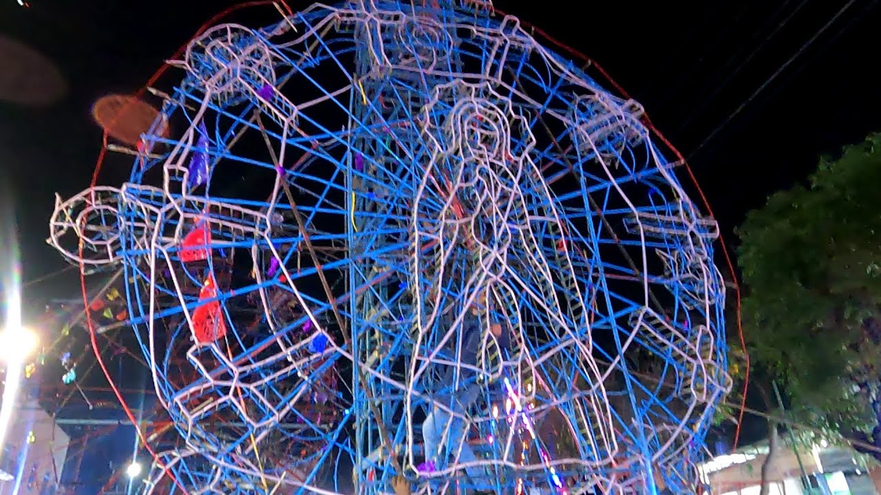 Castillo de fuegos pirotécnicos,de fiestas patronales en la ciudad de México 