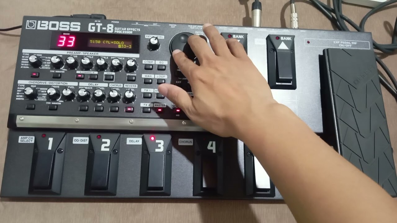 Boss GT-8 Guitar Multi Effects Demo