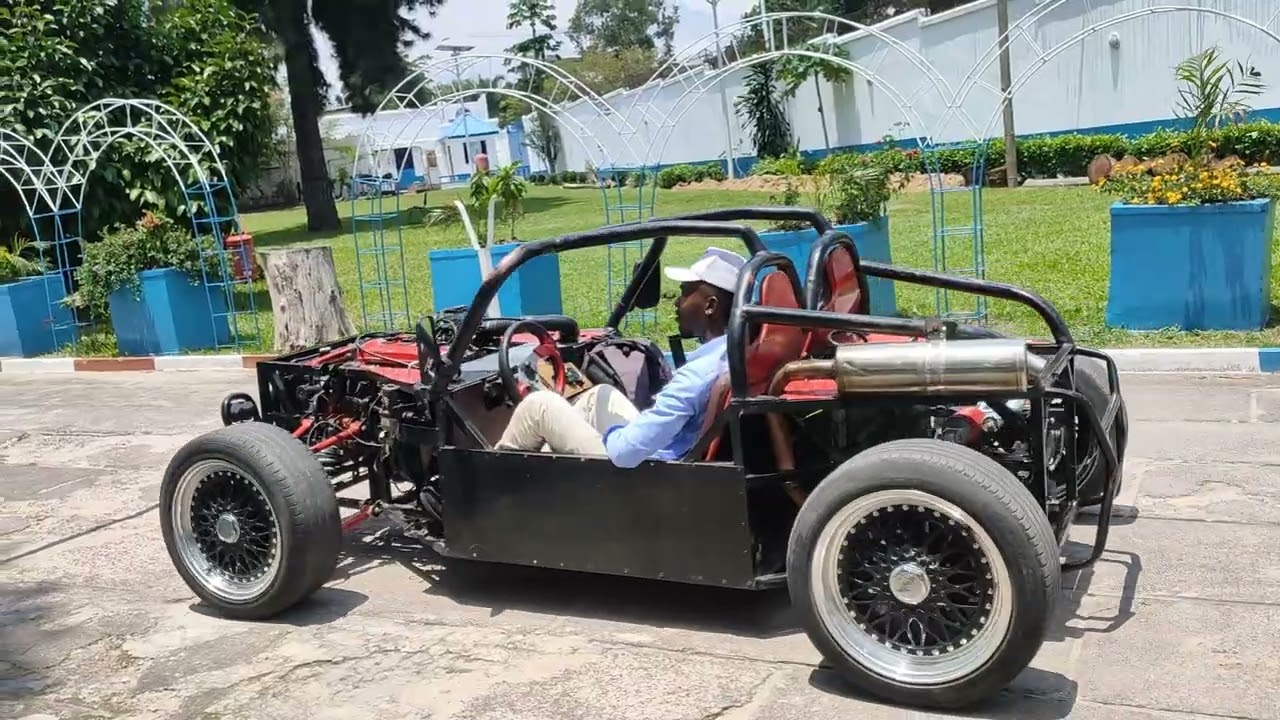 HOZ ALPHA, premi&egrave;re voiture de sport fabriqu&eacute;e en R&eacute;publique du Congo.