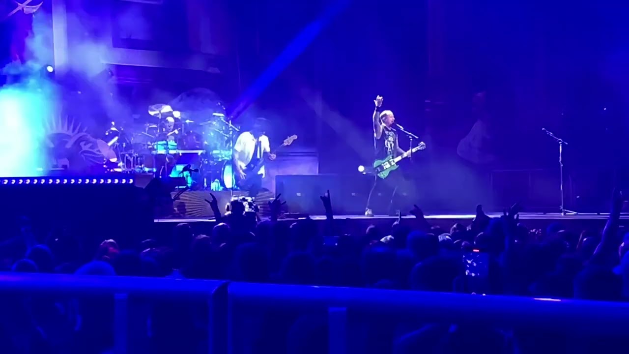 Volbeat Manchester 2025 Lola Montez