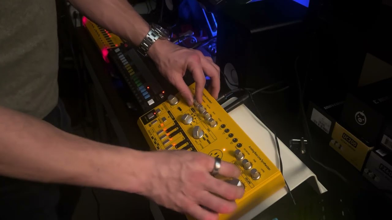 Berti’s Bop- TD3MO, TD3, RD78 chill acid jam