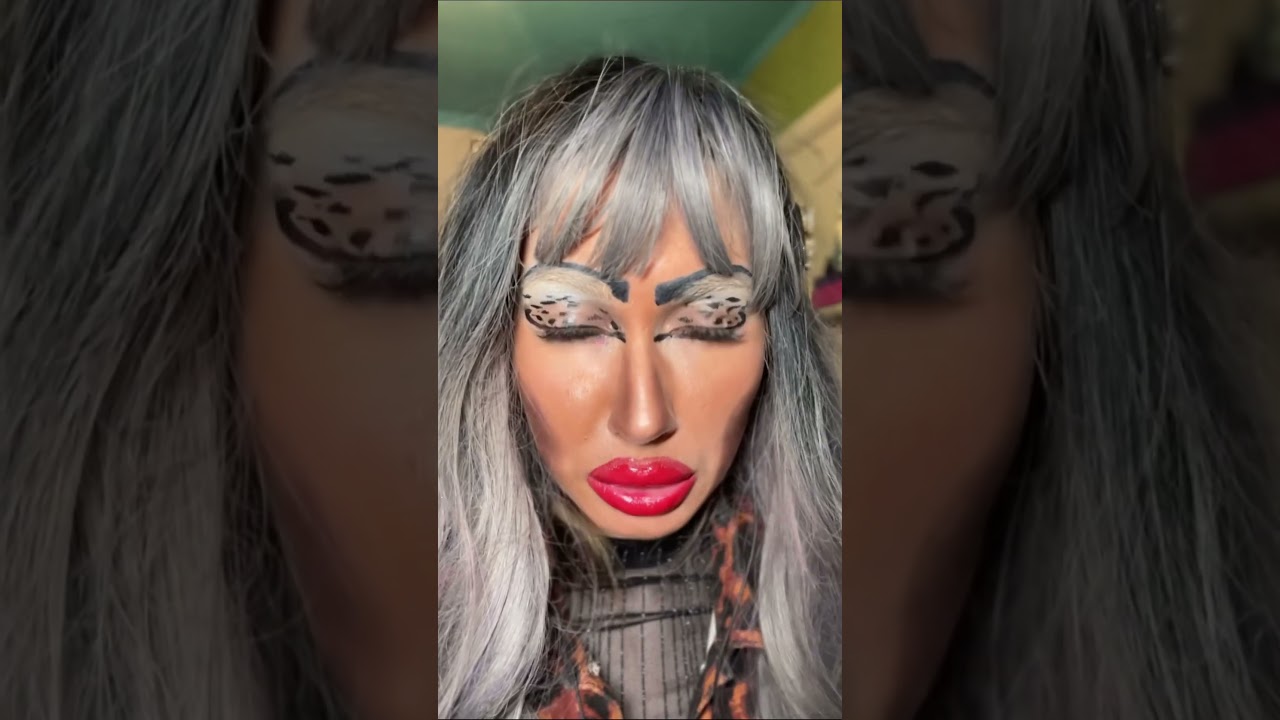 Признавайтесь! Кто грешит!?   #асмр #asmr #трешмакияж #трешсалон #юмор #трешсалоны