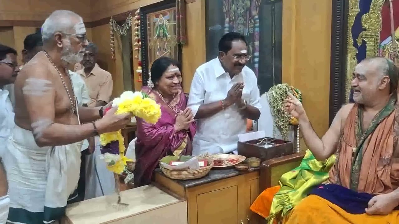காஞ்சி சங்கரமடத்தில் மு அமைச்சர் செல்லூர் ராஜீ தரிசனம் kanchi srimadathil ex minister sellur raje
